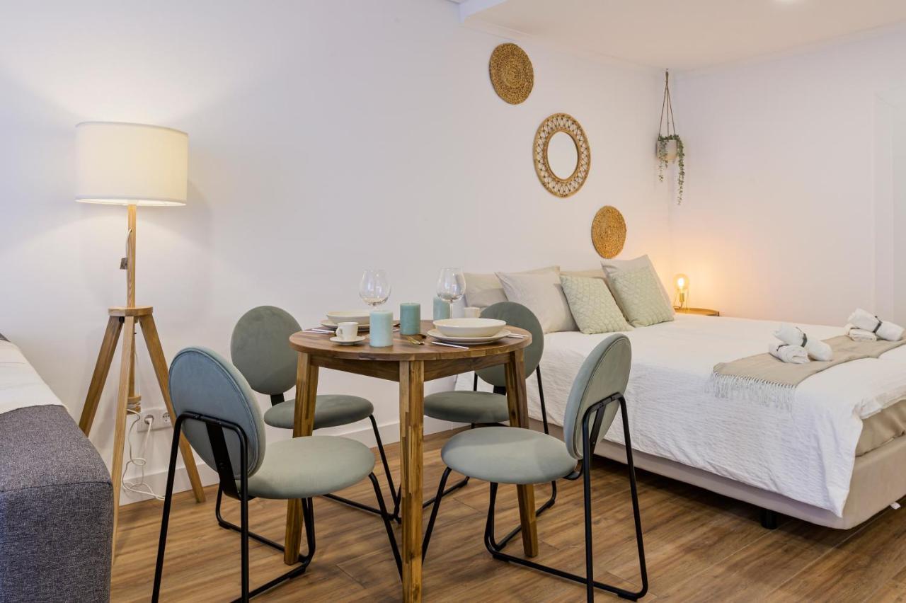 Chalet Marias - Parede Beach Apartments מראה חיצוני תמונה